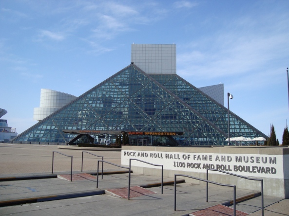 rock and roll hall of fame exterior